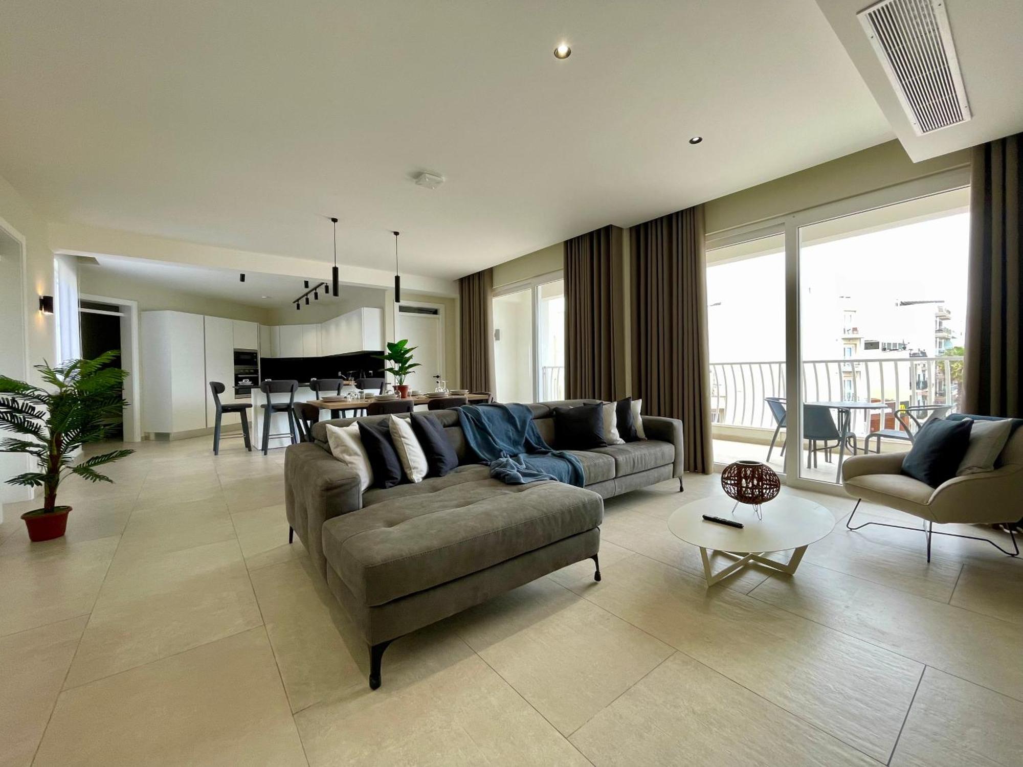 Bugibba Square Seafront Lux Apartments By Holi St. Paul's Bay Exterior foto